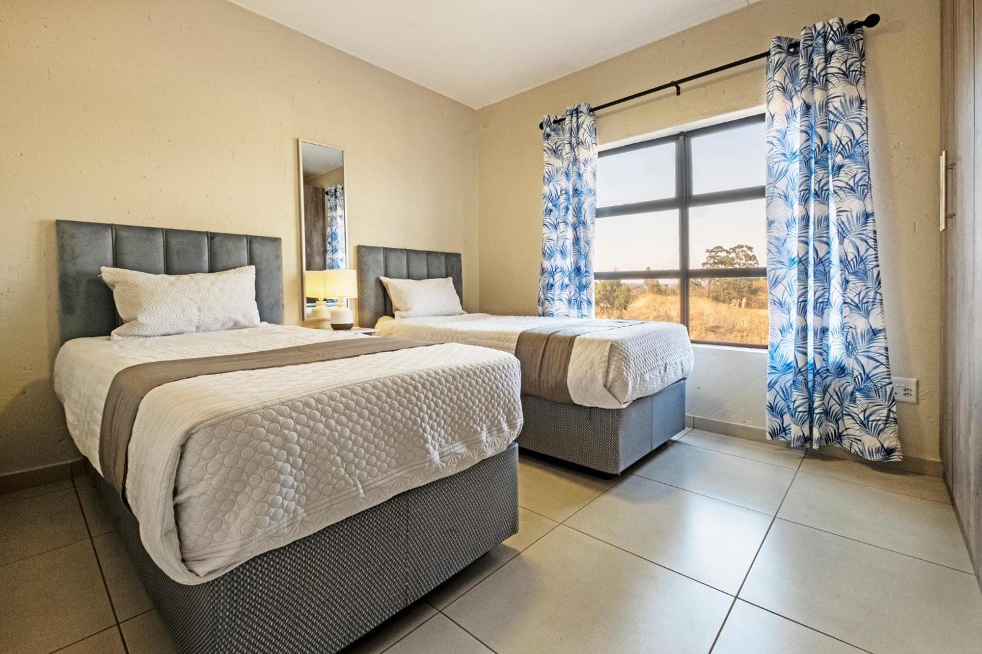 Airport Heights Apartment Boksburg Exterior photo